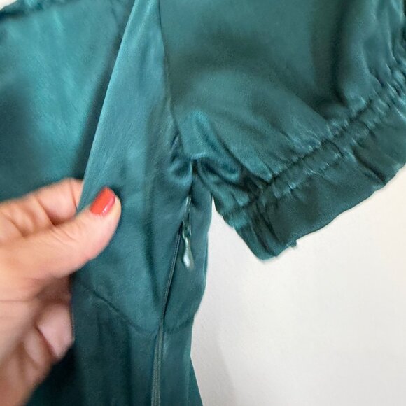 Show me Your Mumu Brittany Satin Maxi Dress Womens Size L Dark Emerald Holiday - Picture 4 of 9
